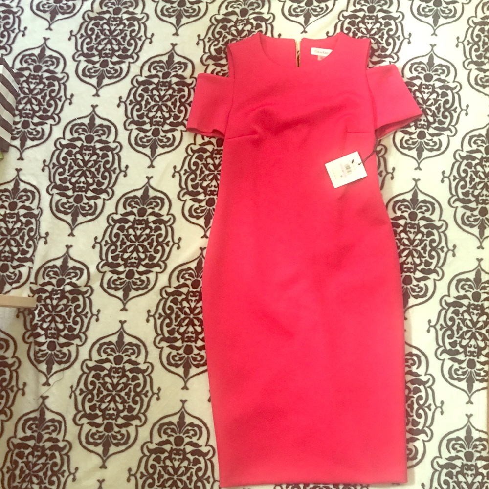 Red elegant, body-con Calvin Klein dress - size 6